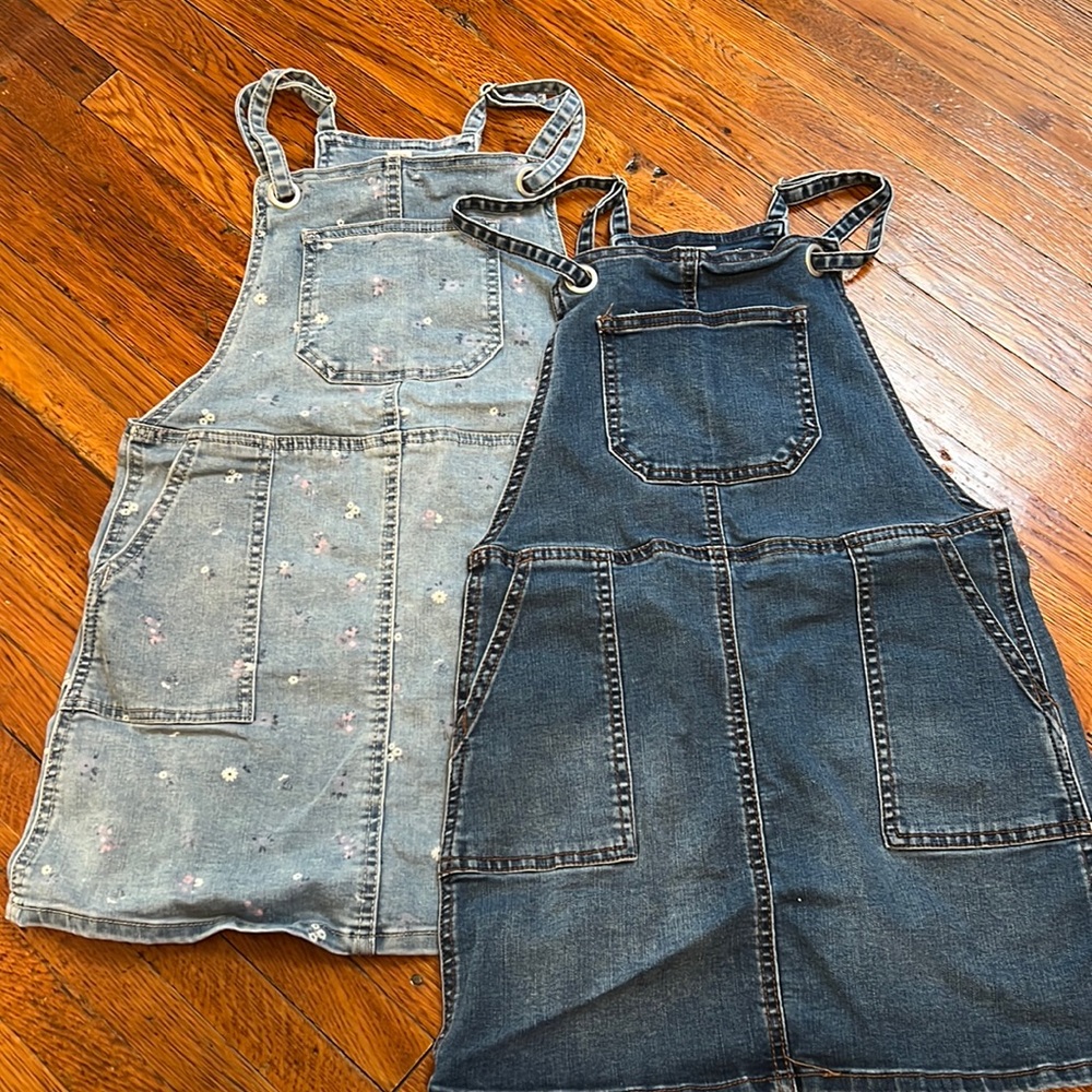 Cat and Jack Denim Skirtall Size M (7/8)